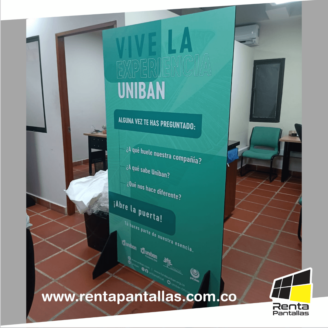 Tropezón publicidad con base móvil negra. Publicidad estable, elegante y sin arrugas. Impresión personalizada para eventos y promociones.